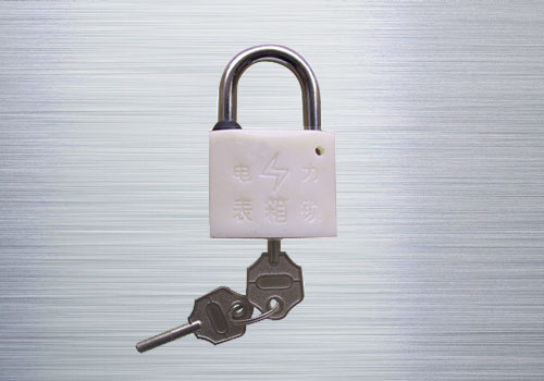 �Б�����i